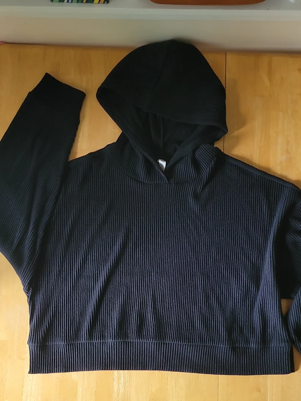 ALO Yoga Muse Hoodie In Black L